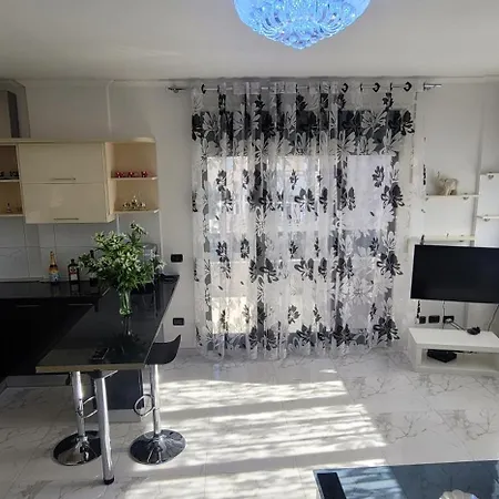 Flag Apartment Durres